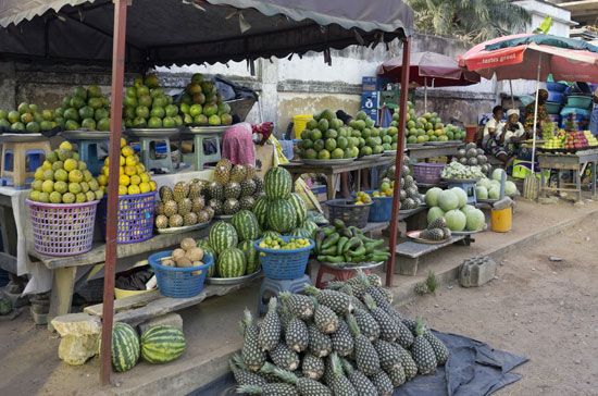 Ghana: street market