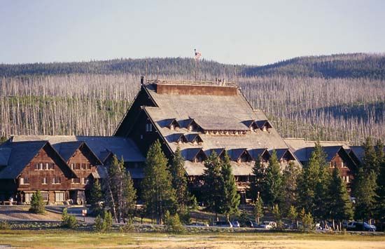 Old Faithful Inn